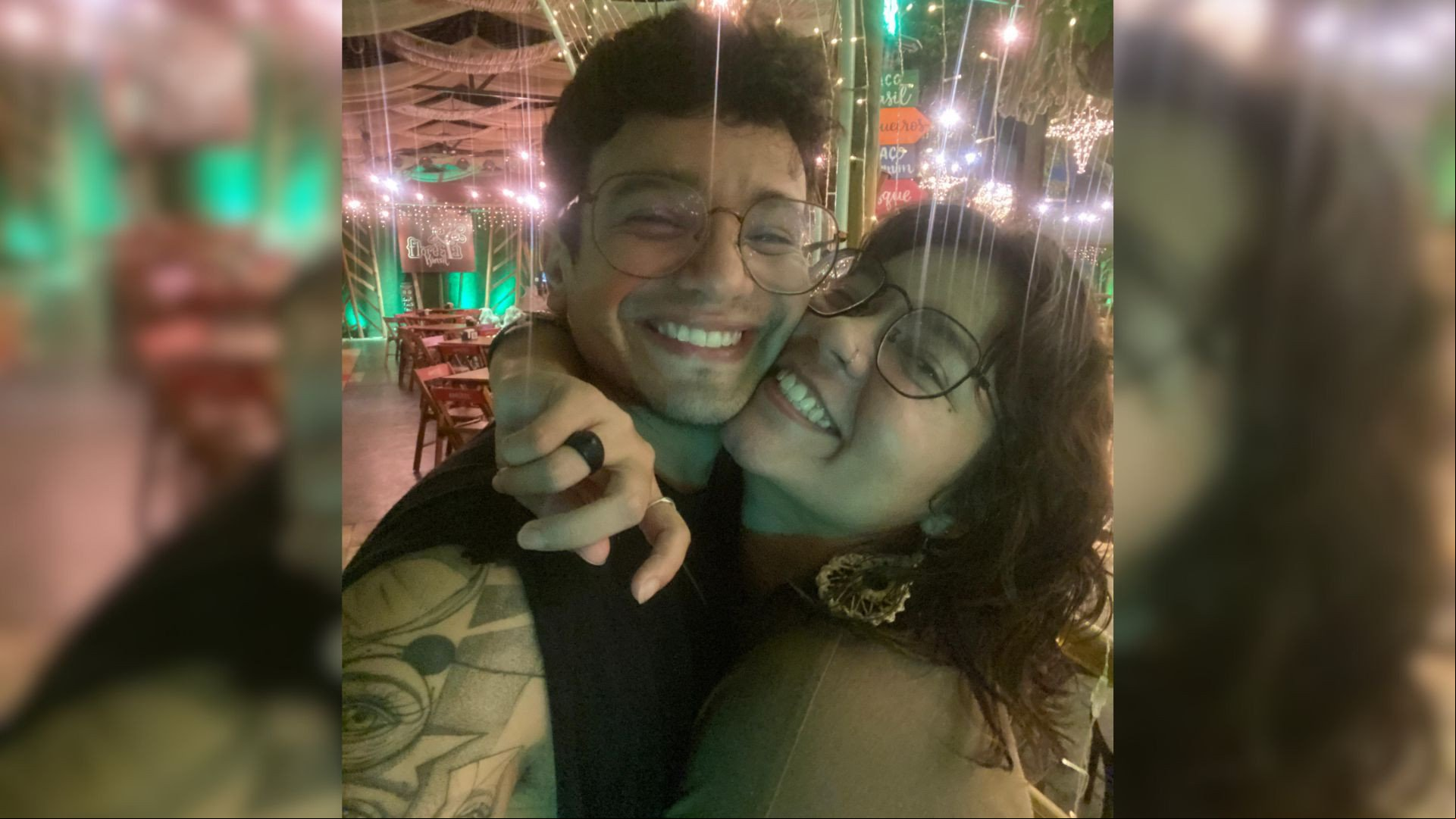 Larissa e Leonardo se conheceram no colégio estão juntos há mais de 10 anos Larissa e Leonardo se conheceram no colégio estão juntos há mais de 10 anos